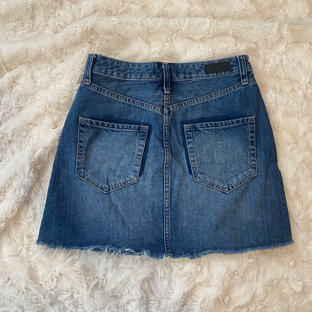Abercrombie and Fitch jean skirt size 25 - Picture 2 of 3